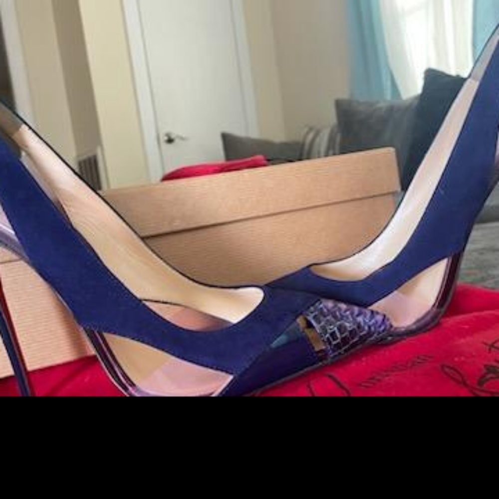 Christian Louboutin (red bortoms)